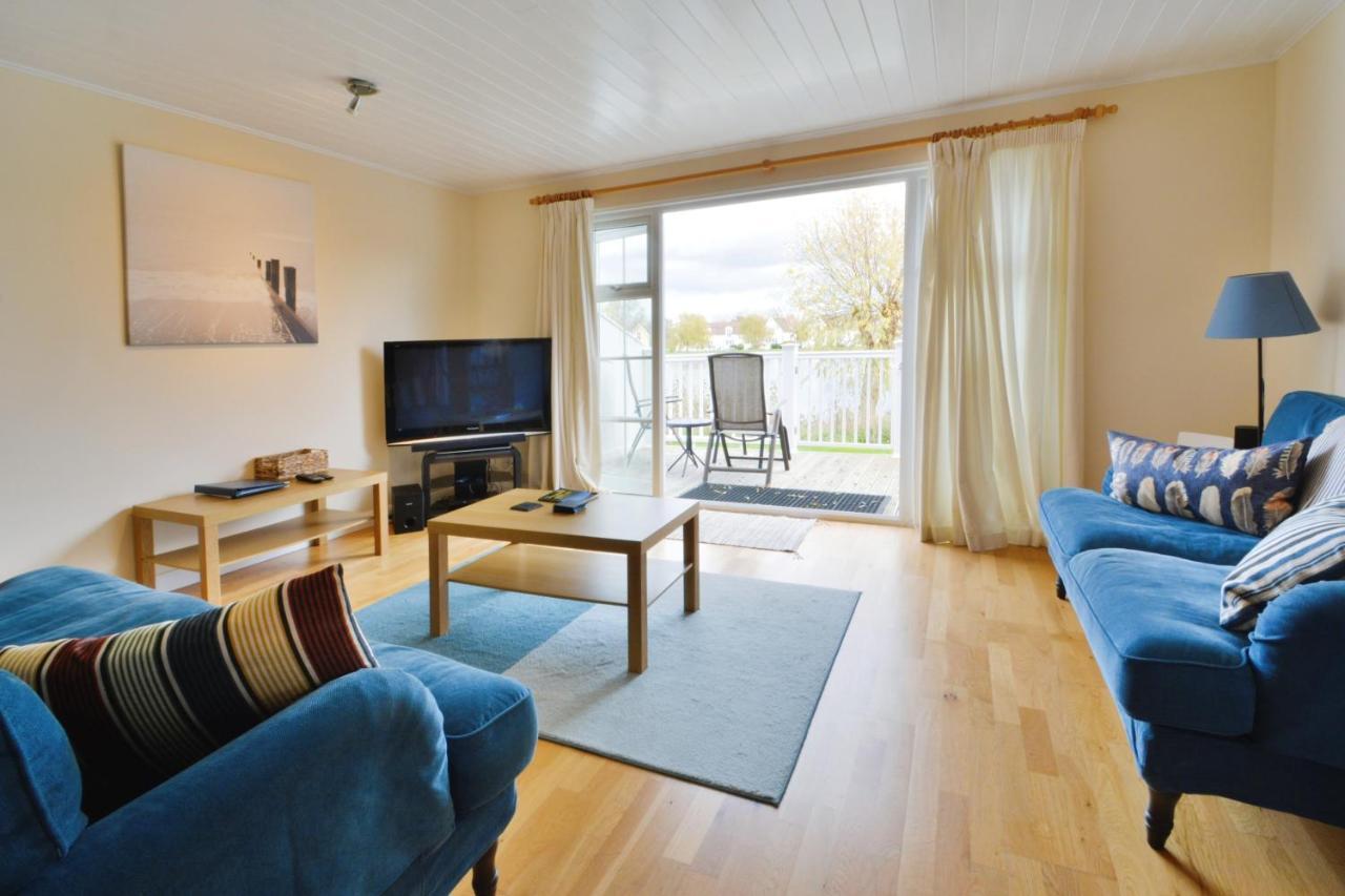 Nyhavn Lakeside Cottage Cirencester Exterior foto