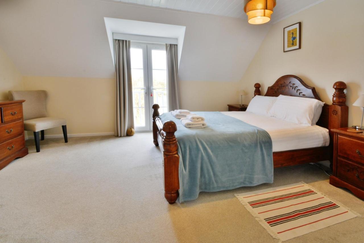 Nyhavn Lakeside Cottage Cirencester Exterior foto