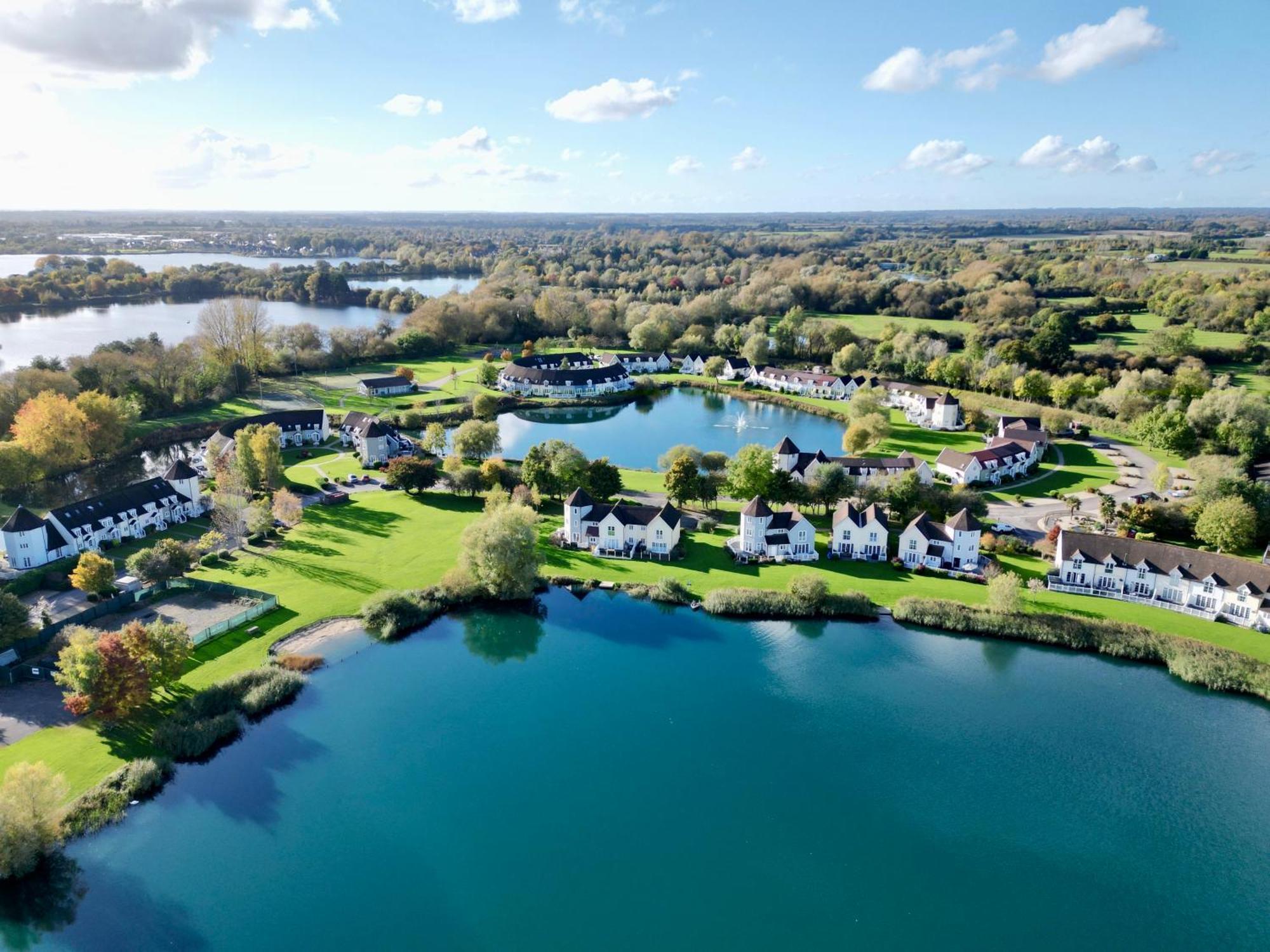 Nyhavn Lakeside Cottage Cirencester Exterior foto