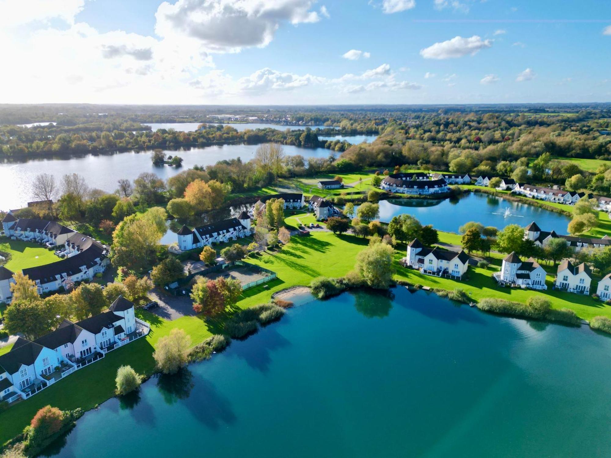 Nyhavn Lakeside Cottage Cirencester Exterior foto